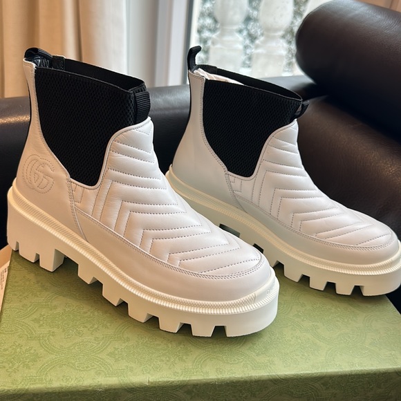 - - GUCCI WHITE BOOT BLACK CHELSEA 37.5 fall boots - Picture 2 of 9